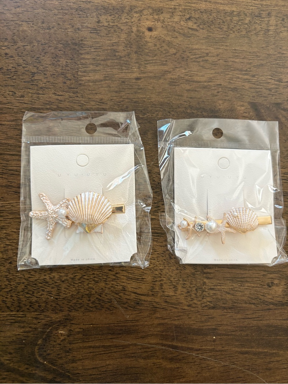 NWT Seashell & Starfish Gold Hair Clips - Set of 2